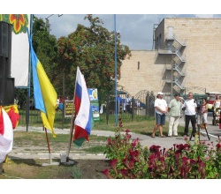 Вид возле сцены