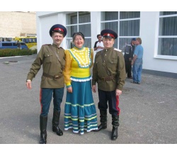 Русские казаки и казачка