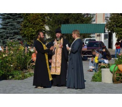 Відкриття нового скверу відпочинку на пл. 50-річчя Перемоги. Освячення парку.