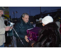 Калейдоском новорічних свят для дітлахів, які проживають на віддалених вулицях 2016 рік. Нагородження подарунків багатодітним родинам.