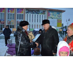 Маланки ходили, васильки носили...2017 рік. Під час нагородження