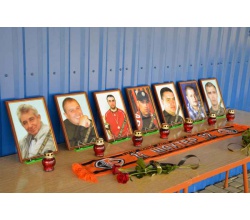 15 жовтня на стадіоні Центру культури та дозвілля (стадіон «Нива») відбувся щорічний турнір з футболу, присвячений пам`яті сватівських вболівальників ФК «Шахтар». З нагоди Дня пам’яті усі присутні мали змогу переглянути світлини наших славних земляків.