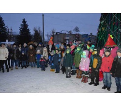 Калейдоском новорічних свят для дітлахів, які проживають на віддалених вулицях 2016 р.