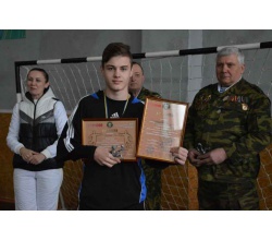 Районний турнір з міні-футболу серед учнів 6-8-х класів загальноосвітніх шкіл Сватівського району, присвячений 28-й річниці виведення радянських військ з Афганістану. Кращий гравець Борзило Дмитро