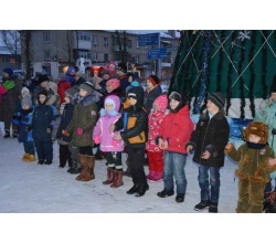 Калейдоском новорічних свят для дітлахів, які проживають на віддалених вулицях 2016 р.Під час заходу.