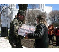 великодній коших в сквері Сватове 2015 року