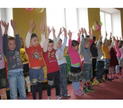 Участь дітей на святі Мама тато і я - спортивна ми сім
