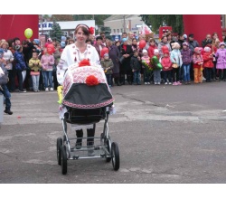 На святі візочків. День міста Сватове
