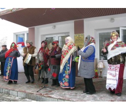 Виступ колективу художньої самодіяльності. Сватове 2013 рік.