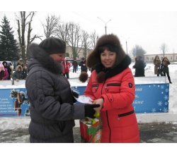 Нагородження переможця в Новорічному конкурсі. 2013 рік Сватове.