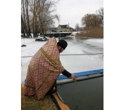 Освячення води в річці Красна