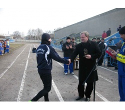Церемонія нагородження переможців міжнародного турніру з футболу серед дітей в Сватове