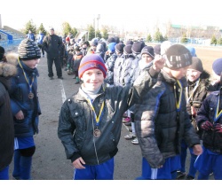 Фото переможців на змаганняї з футболу в Сватове 2013 рік