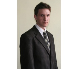 Цікало Олександр – випускник Сватівської гімназії. Надзвичайно працьовитий і відповідальний юнак. Йому легко дається навчальний матеріал з усіх предметів, але найбільший потяг має до вивчення точних наук. Неодноразовий переможець олімпіад із фізики та математики. Порядний і вихований. Надійний товариш, має авторитет серед однолітків та дорослих.