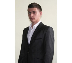 Данильченко Ростислав – випускник Сватівської гімназії. Обдарований, різнобічно розвинений юнак. Має гостре почуття гумору, творче мислення. Активний учасник гімназійних та районних заходів. Талановитий театрал, який прекрасно декламує, яскраво грає ролі. Чудовий голос Ростислава неодноразово полонив глядачів різноманітних фестивалів та конкурсів.