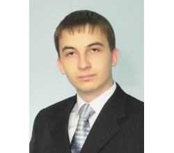 Олександр Прийма - випускник Сватівської ЗОШ № 6. Серйозний, врівноважений, інтелігентний юнак. Захоплюється вивченням фізико-математичних наук, комп’ютерною технікою та програмуванням. Активний учасник та переможець районного фестивалю «Театральна весна», КВК, зонального етапу ДЮП, творчих конкурсів. Захоплюється спортом. Призер міського чемпіонату з футболу «Вуличний футбол». Мріє стати економістом та впливати на економічний розвиток держави